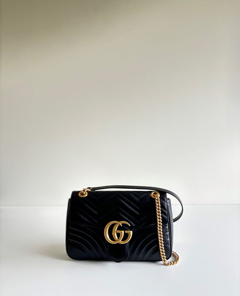 Gucci GG Marmont Medium Matelassé shoulder bag