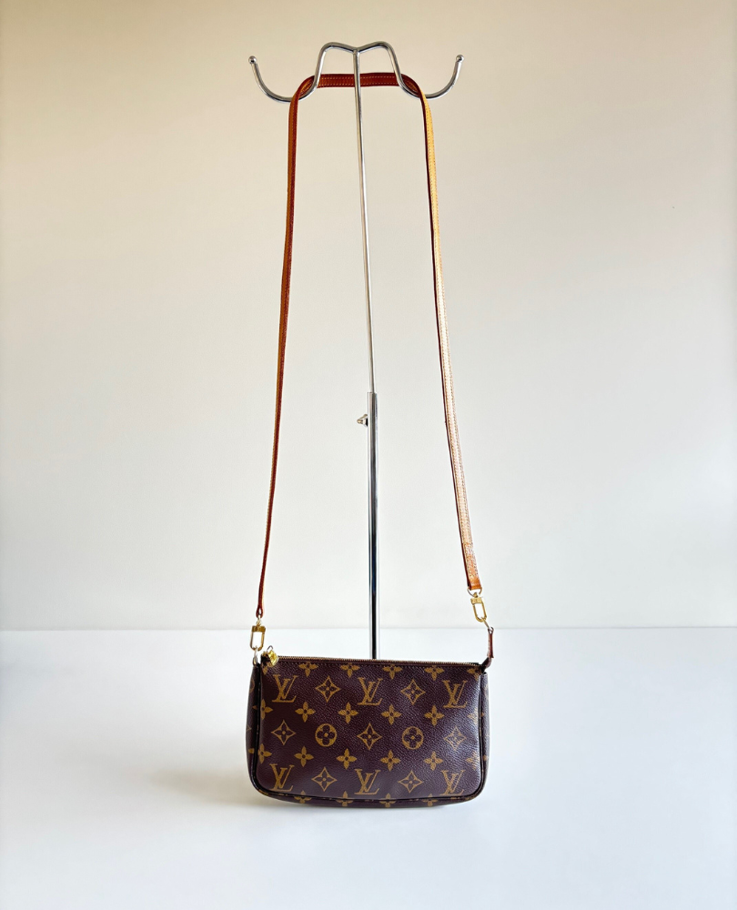 Louis Vuitton Pochette crossbody