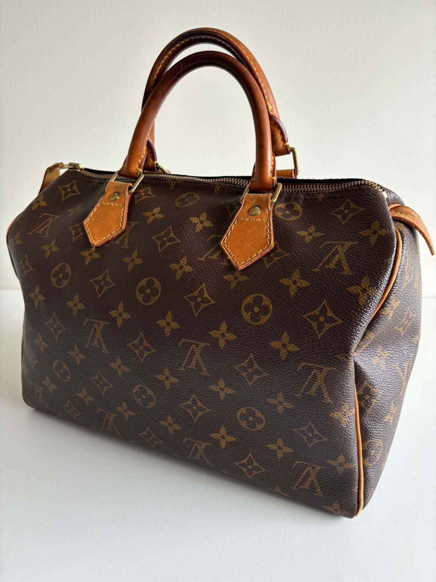 Louis Vuitton Speedy 30