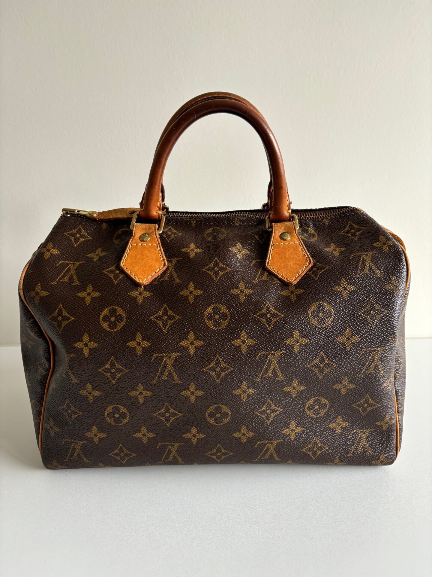 Louis Vuitton Speedy 30