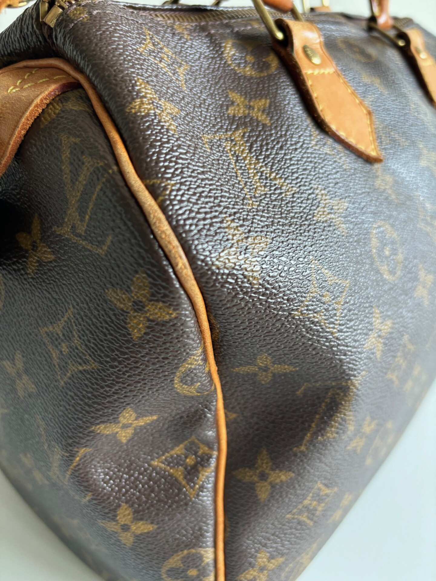 Louis Vuitton Speedy 30